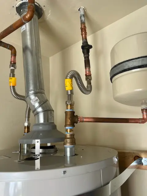 Water heater installation and plumbing repair in Maywood